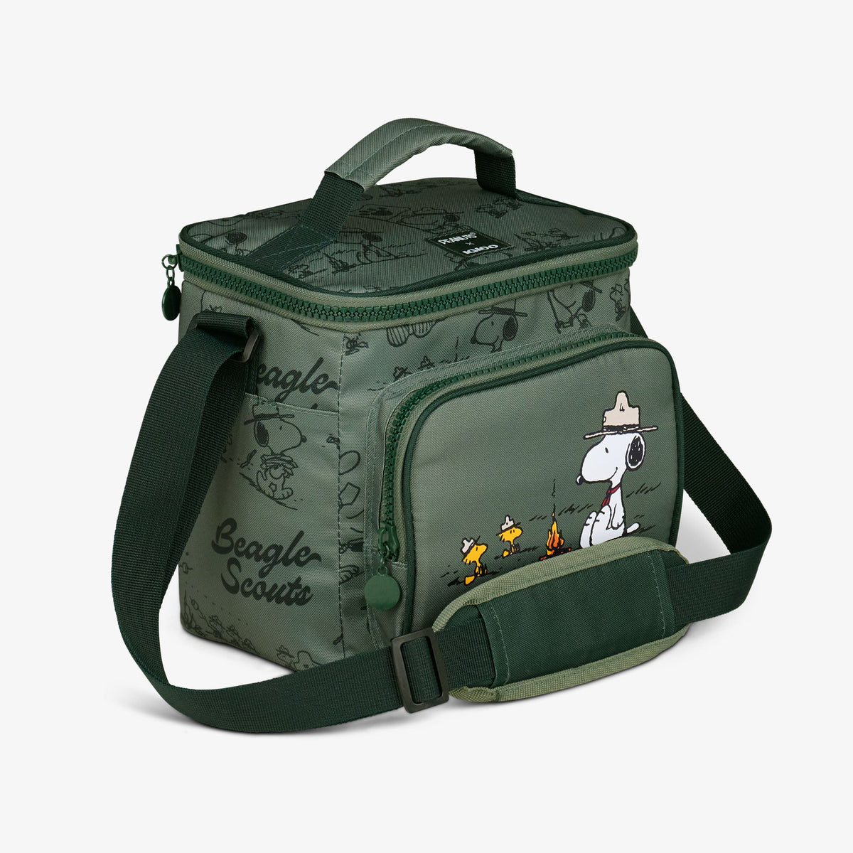 peanuts-beagle-scouts-square-lunch-cooler-bag-e1 00027846-H.jpg