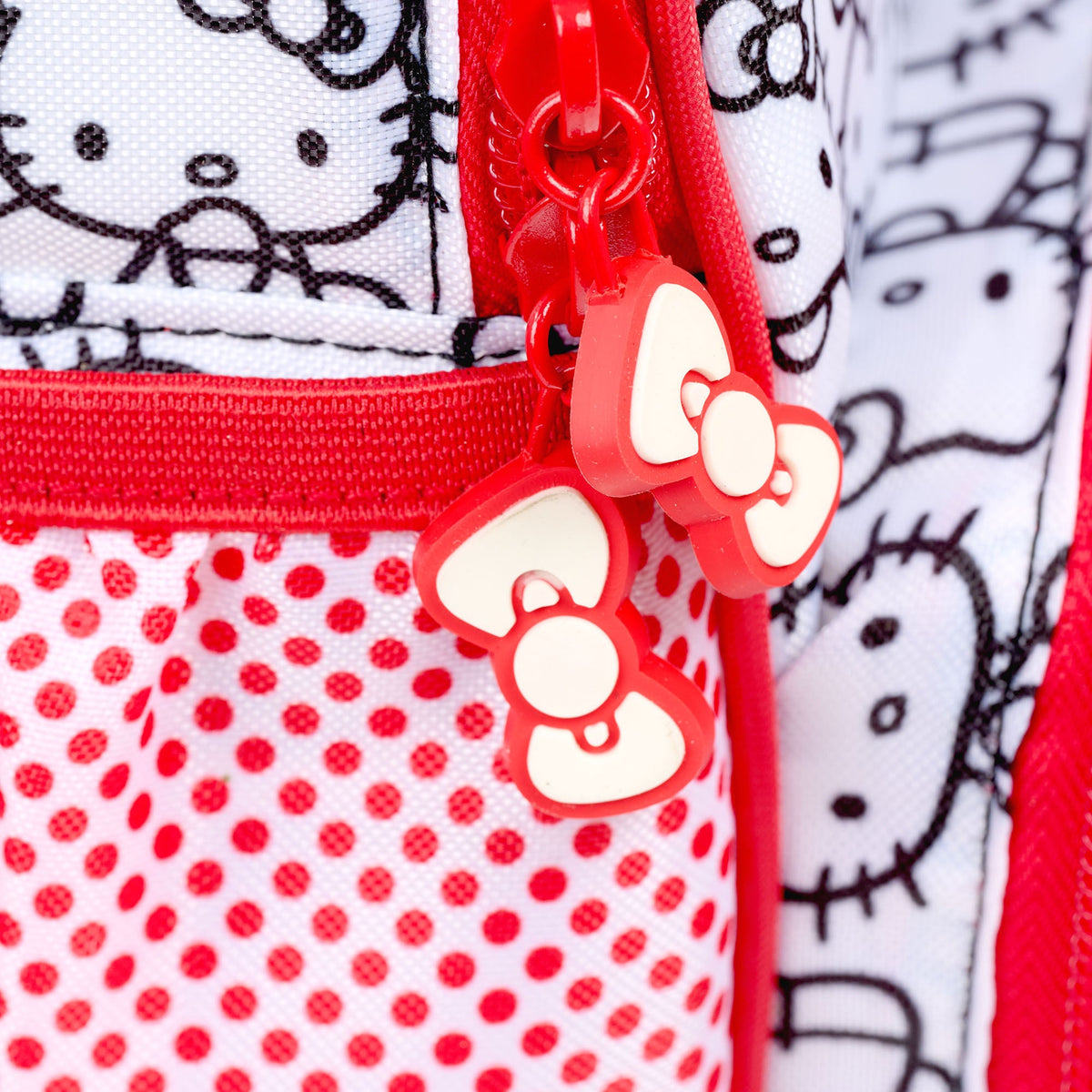 hello-kitty-classic-backpack-cooler-w2 00027925-Z.jpg
