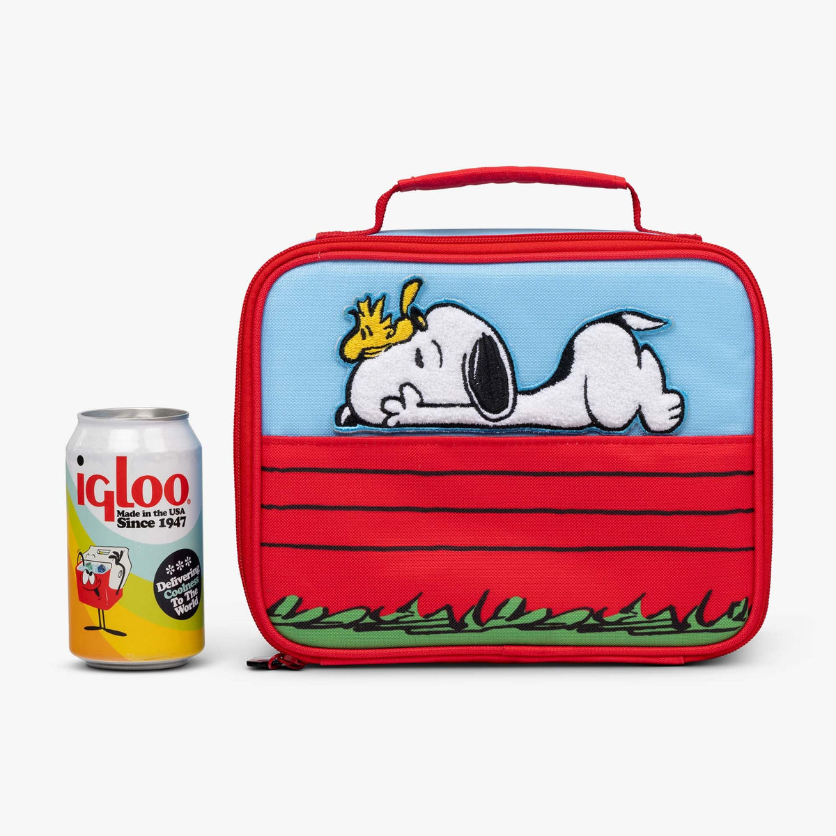 snoopy-s-doghouse-horizontal-lunch-cooler-bag-f5 00028034-P.jpg