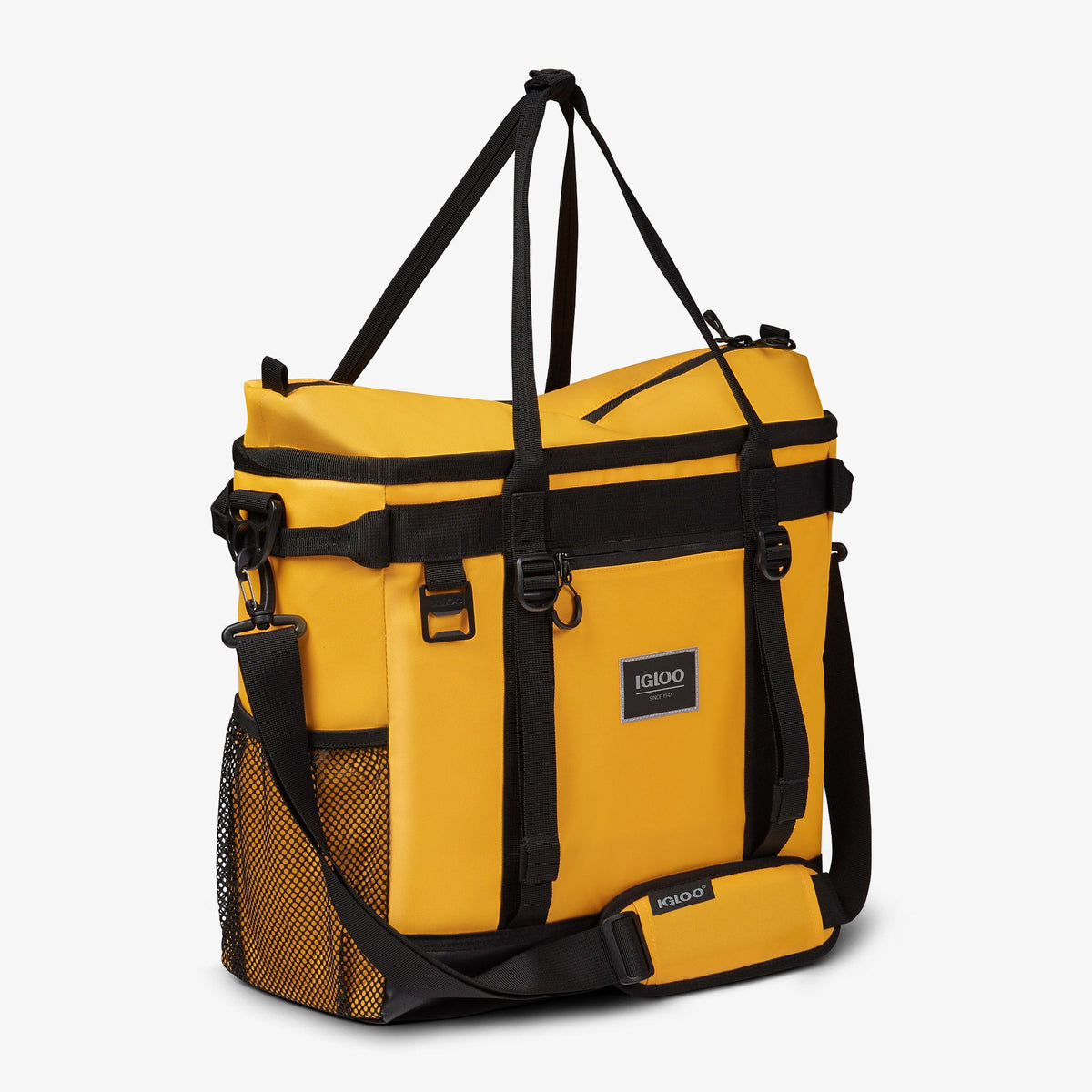 pursuit-30-can-tote-u1 00065993_4.jpg