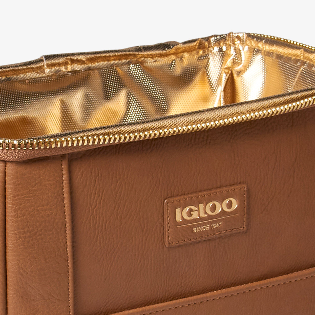 igloo-luxe-mini-convertible-backpack-a7 00066043_D2.jpg