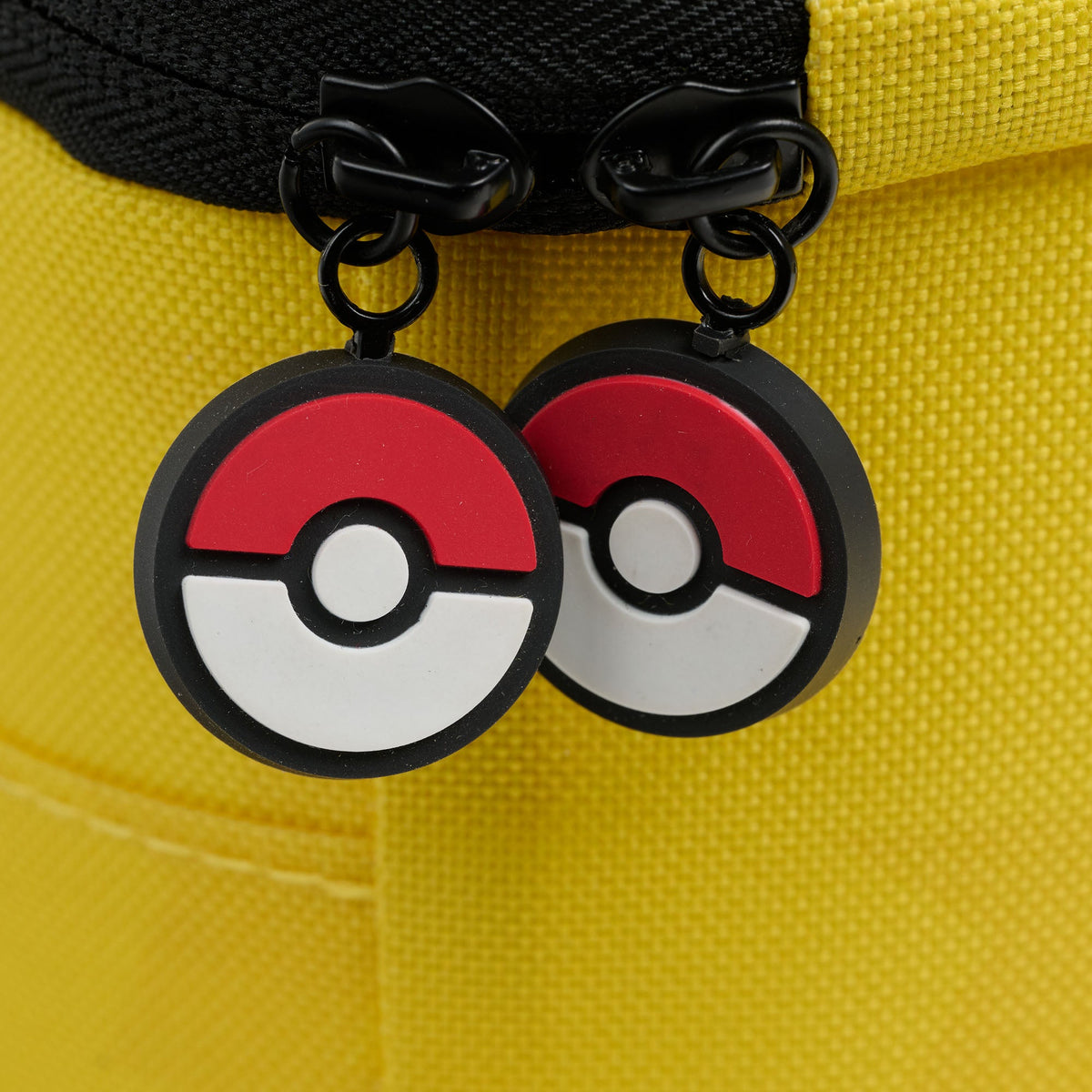 pokemon-pikachu-square-lunch-cooler-bag-b4 00066645-Z.jpg