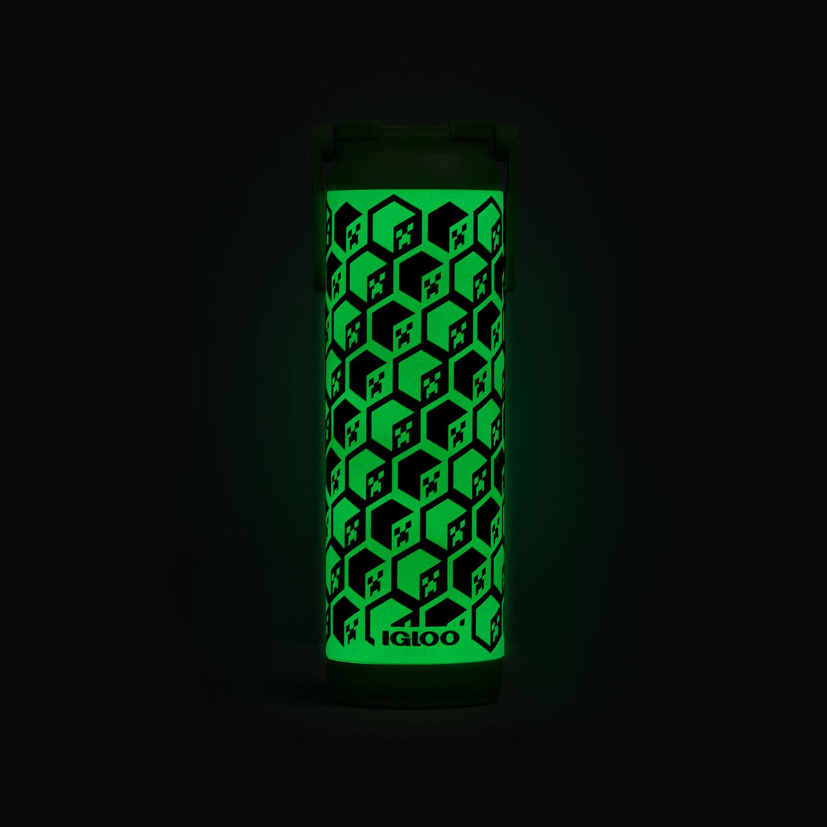 minecraft-creeper-glow-in-the-dark-20-oz-bottle-i5 00071605-GLF.jpg